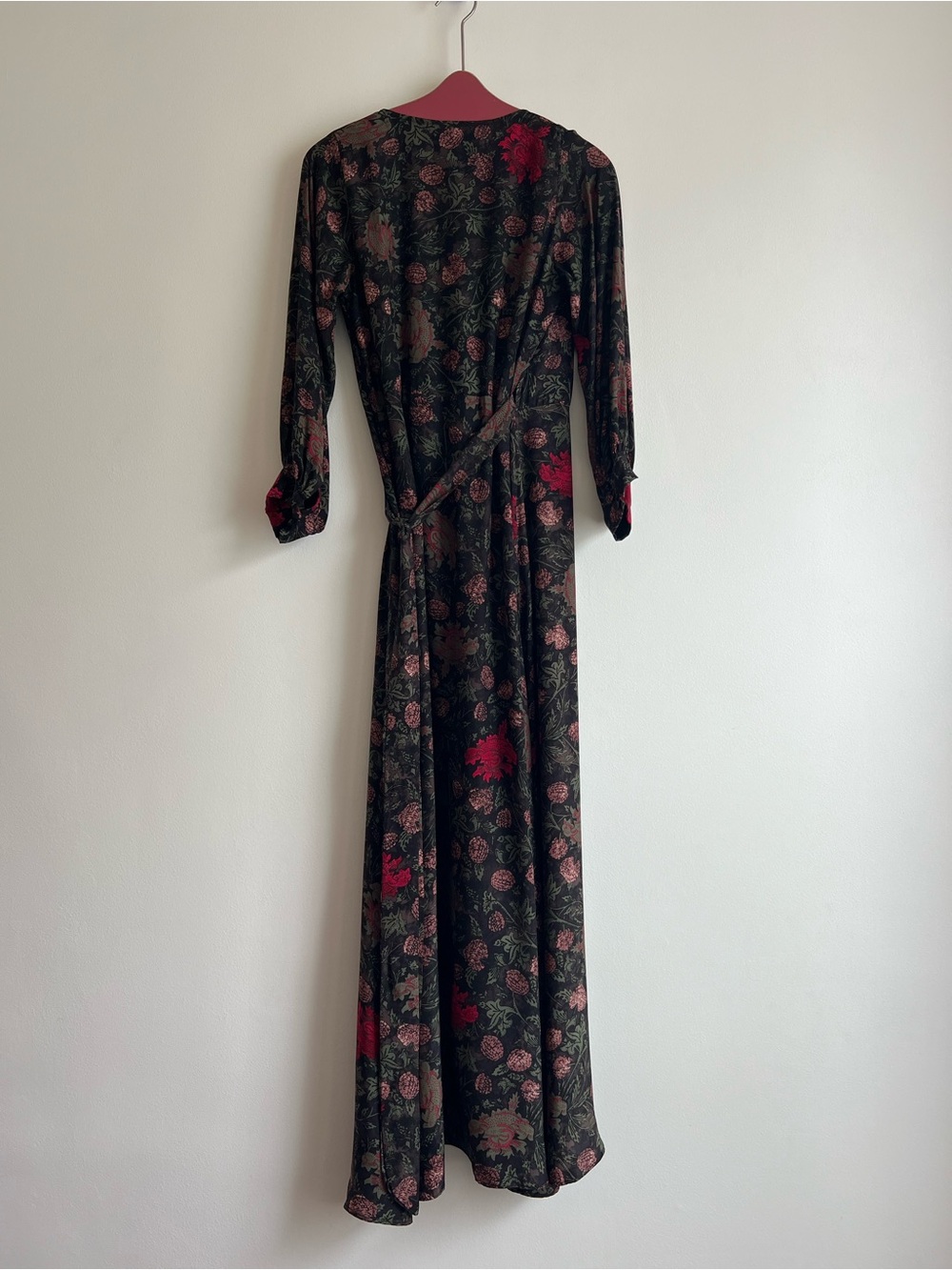 Natalie Martin Kate Long Sleeve Maxi Dress in Lehua Black - Picture 10 of 16